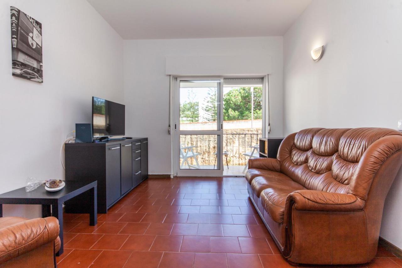 E - Local Da Trindade Guesthouse Lagos Eksteriør bilde